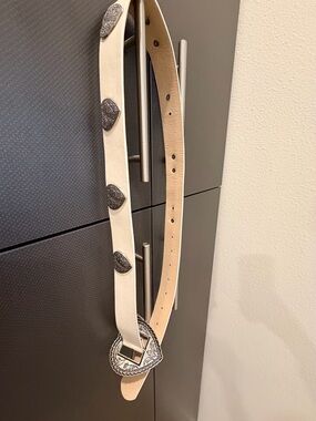 White Leather Belt with Decorative Conchos